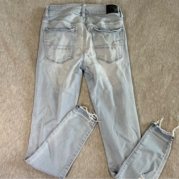 American Eagle Outfitters Light Wash Skinny Jeans Distressed - Picture 5 of 6